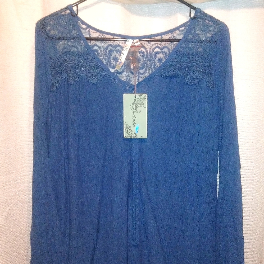 Women's blouse